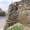 cesarzowice-kosciol-mur