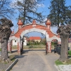jaroszow-cmentarz-brama